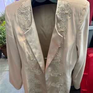 Elegant Cream Blazer with Embroidered Details p36